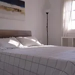 Jade L' Escala